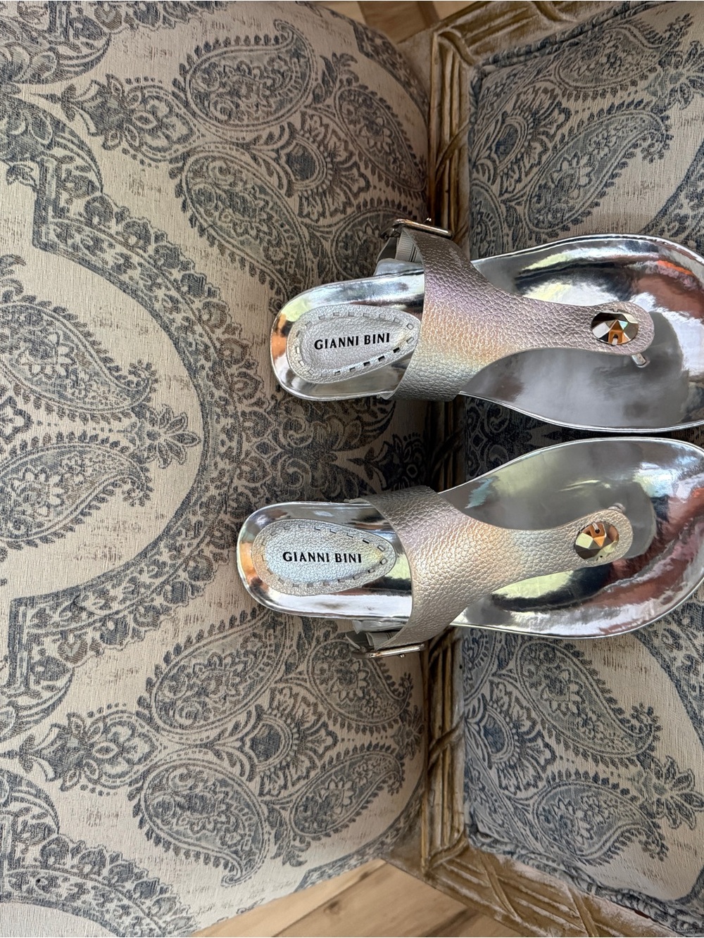 Gianni Bini Silver Metallic T-strap Sandals with Stud Detail - Picture 10 of 10